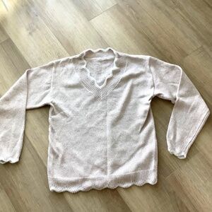 Tan and white v neck sweater medium